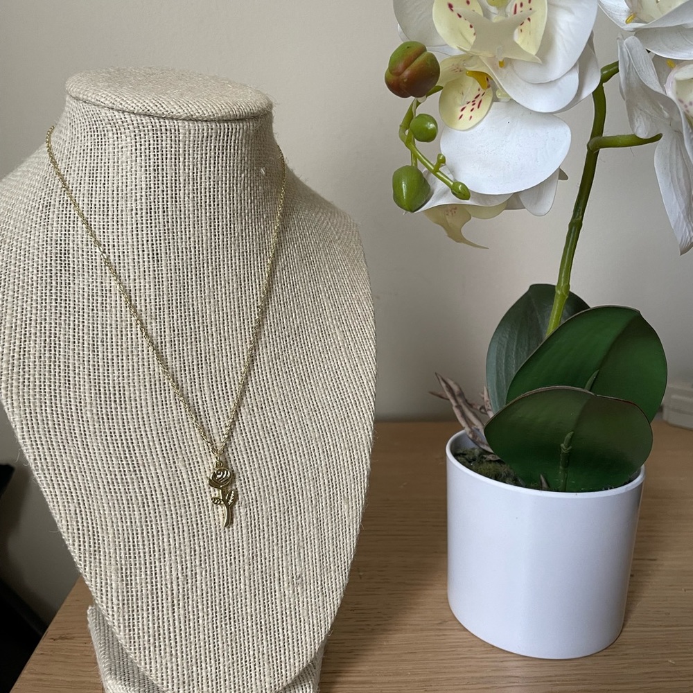 Rose Necklace